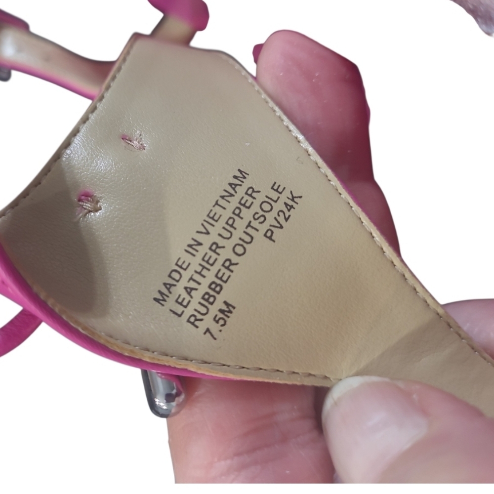 New MICHAEL Michael Kors Nori Leather T-Strap Sandal Sz 7.5 - Picture 9 of 10